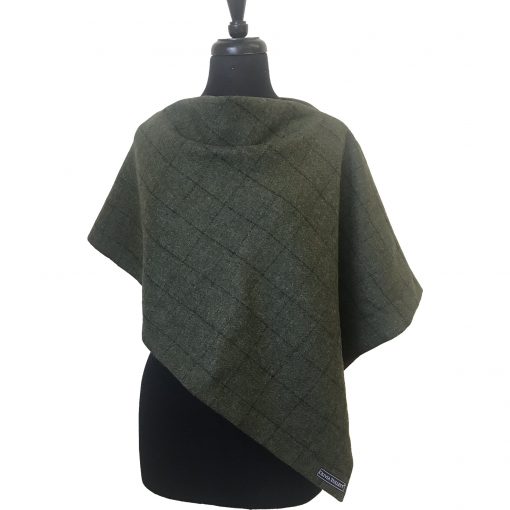 Clara poncho green 3 quarter front view collar in